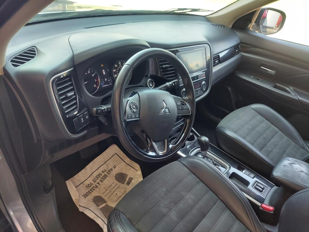 Mitsubishi Outlander SEL 2WD 2019