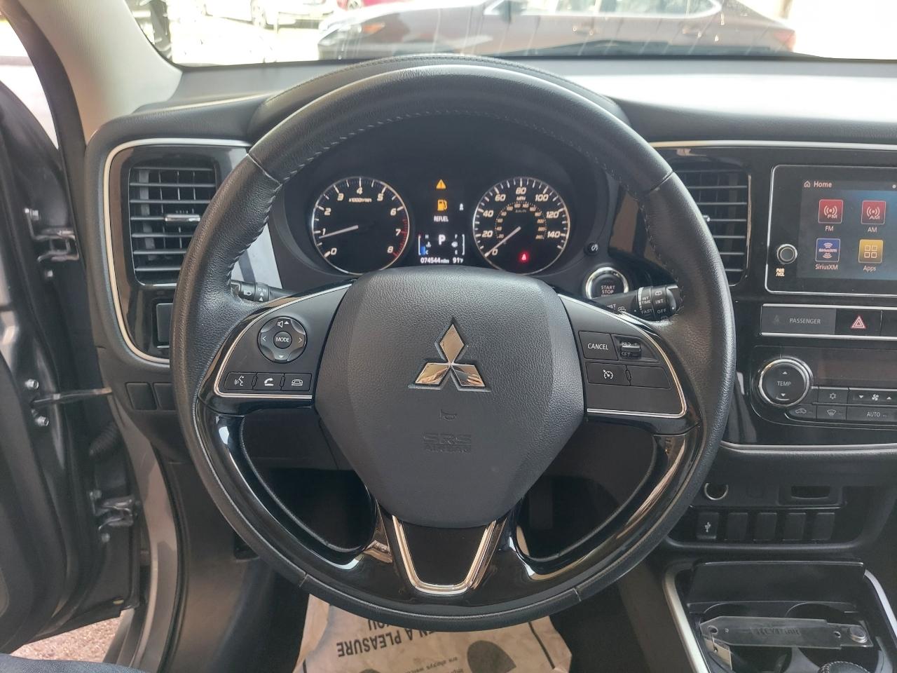 Mitsubishi Outlander SEL 2WD 2019