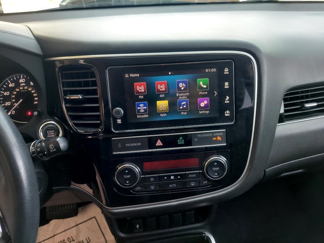 Mitsubishi Outlander SEL 2WD 2019