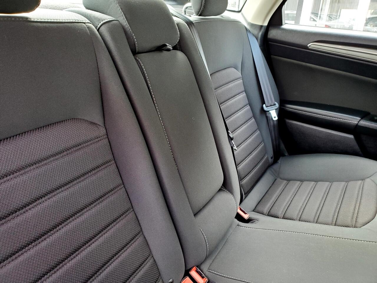 Ford Fusion SE 2019