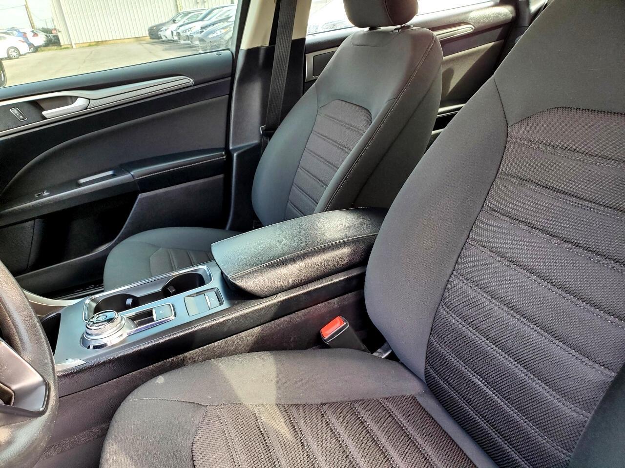 Ford Fusion SE 2019