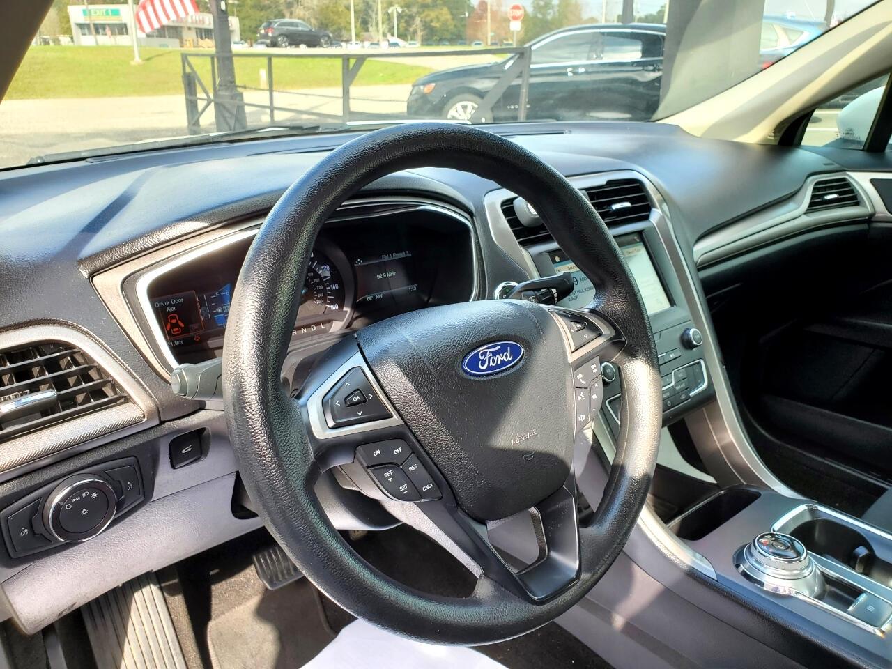 Ford Fusion SE 2019