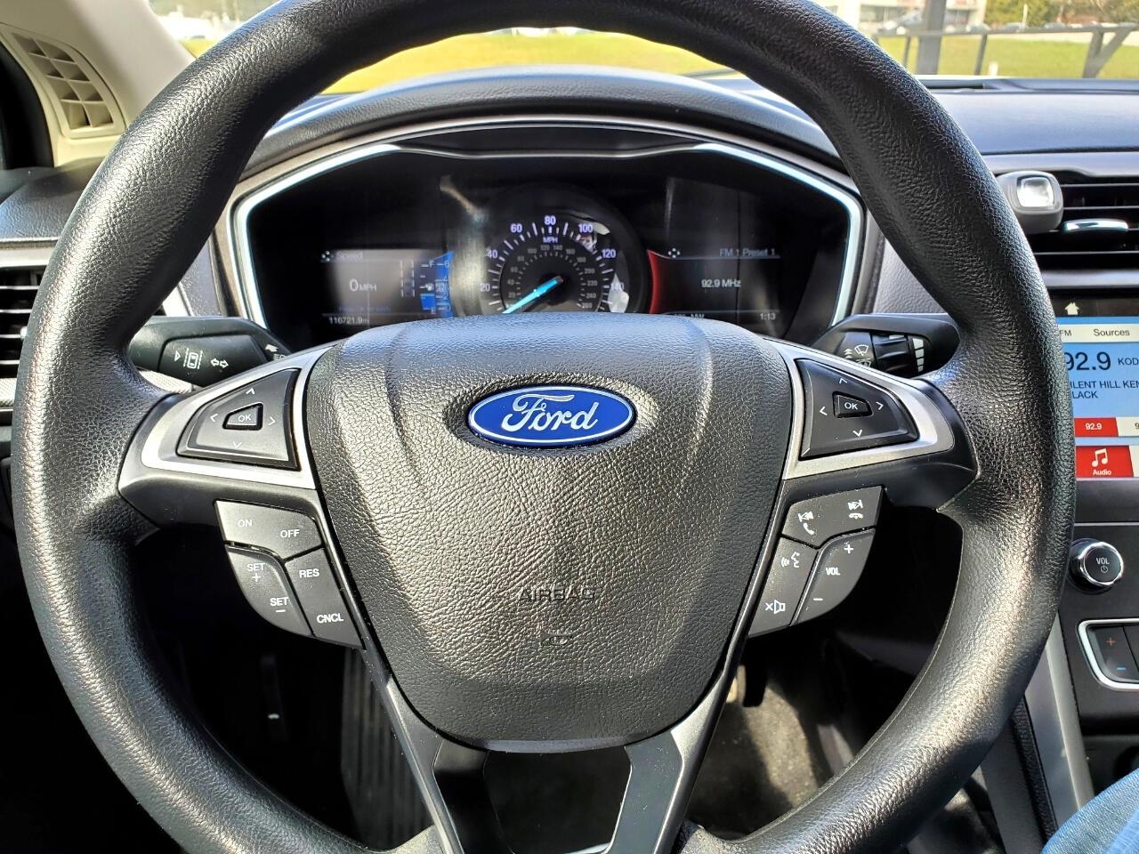 Ford Fusion SE 2019