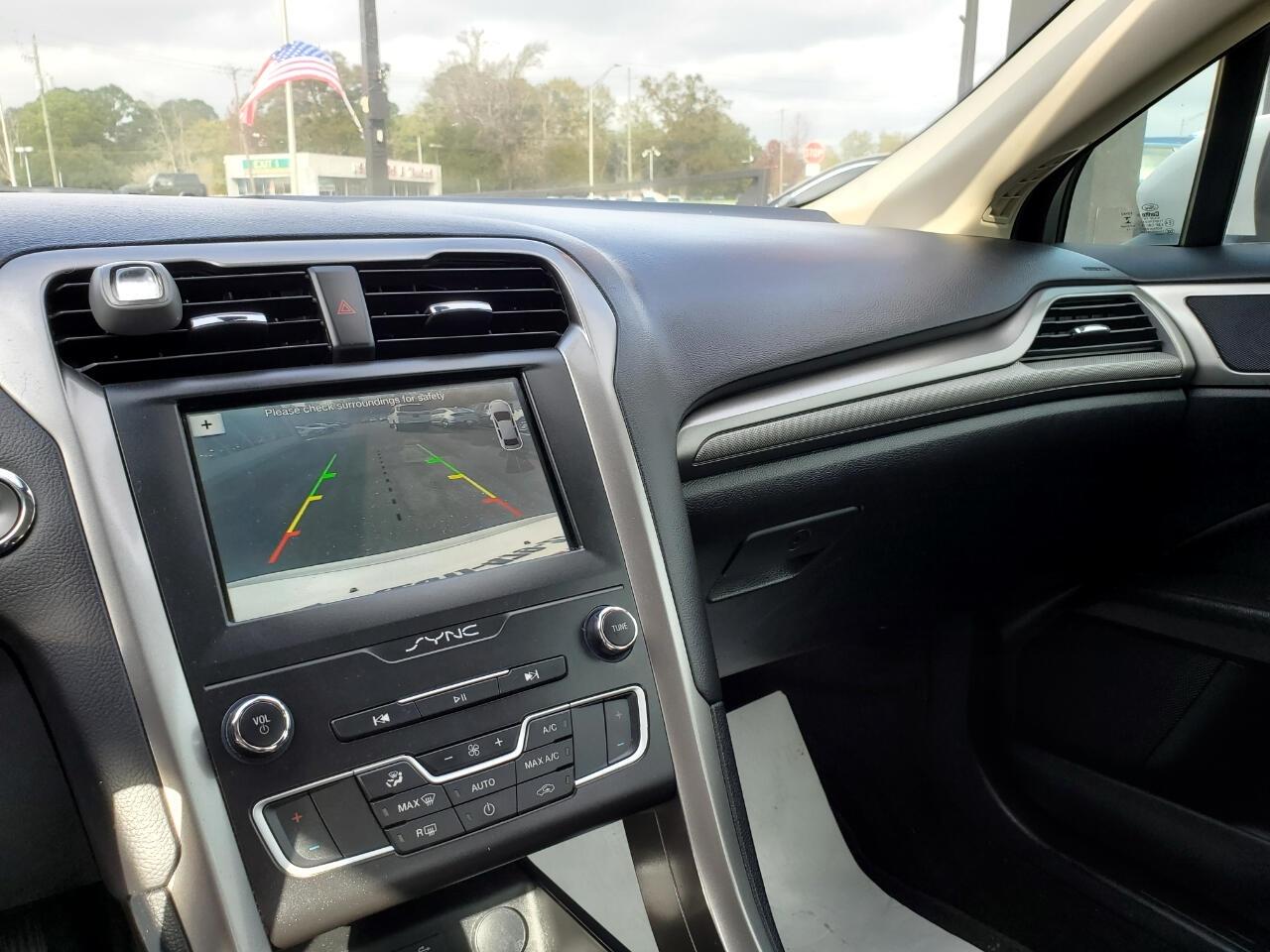 Ford Fusion SE 2019