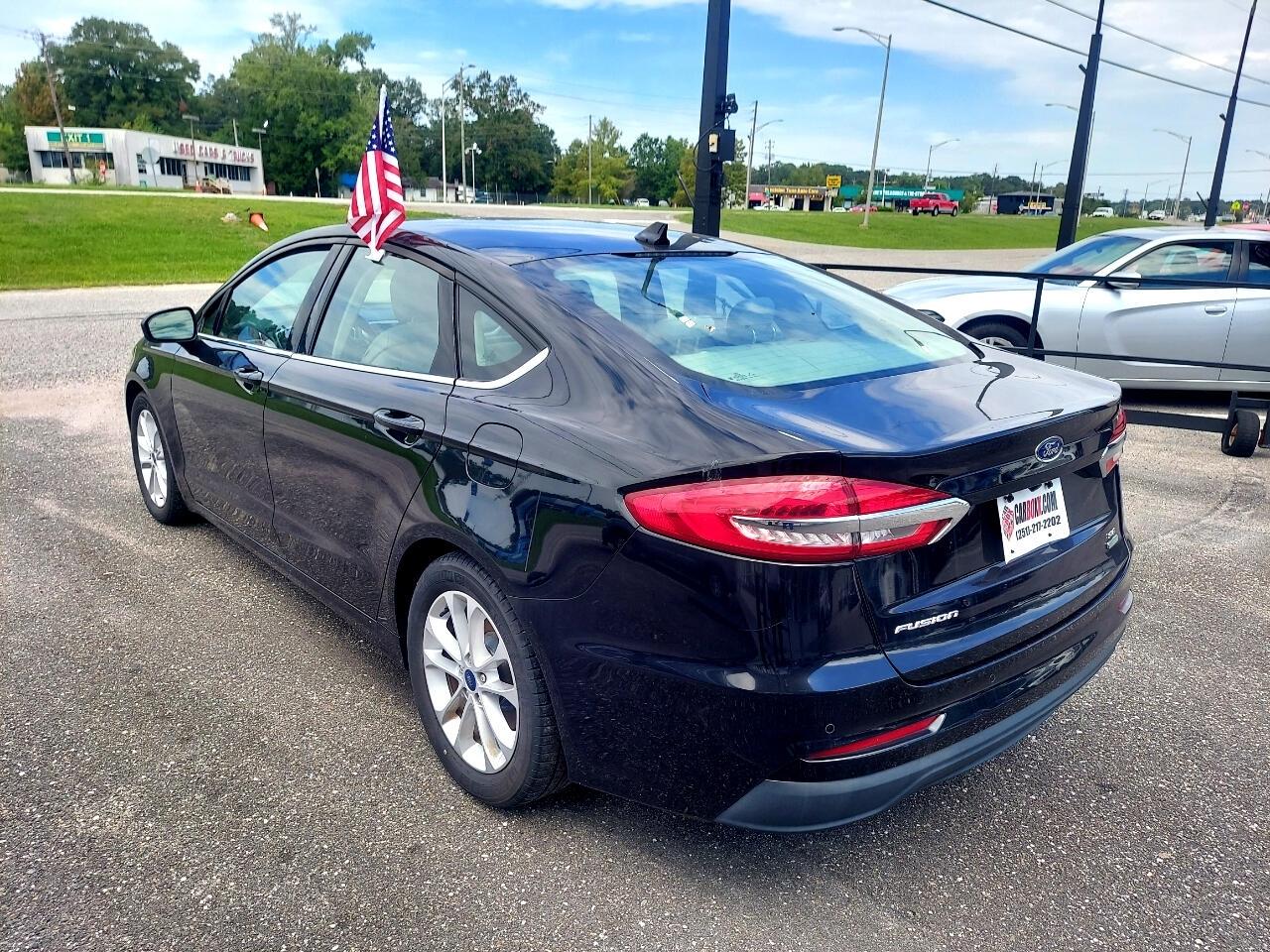 Ford Fusion SE 2020