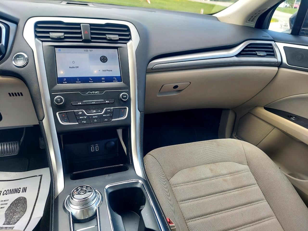 Ford Fusion SE 2020