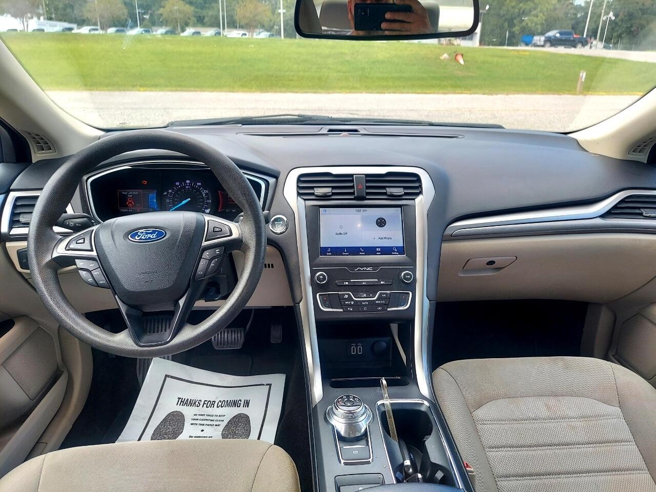 Ford Fusion SE 2020