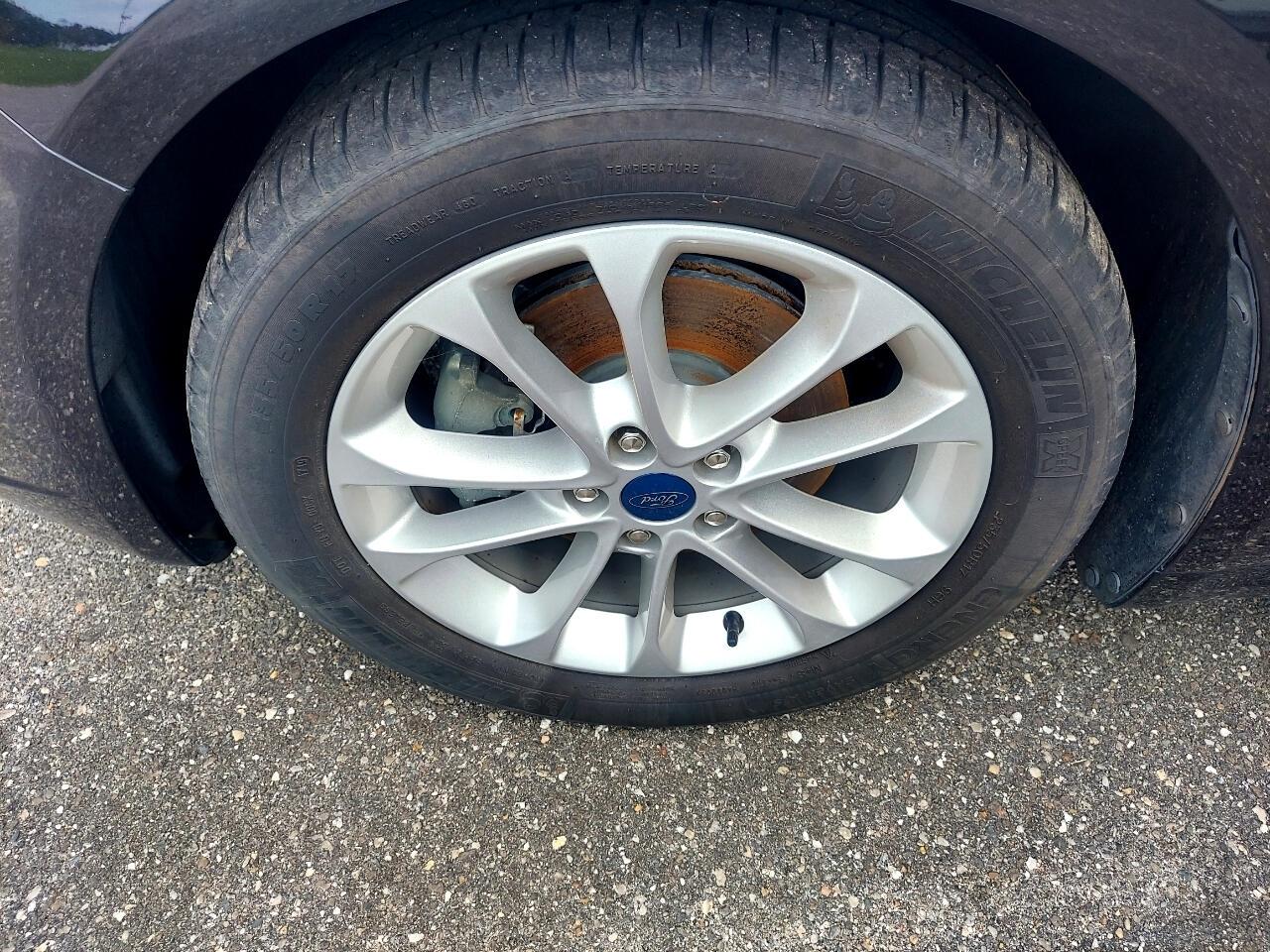 Ford Fusion SE 2020