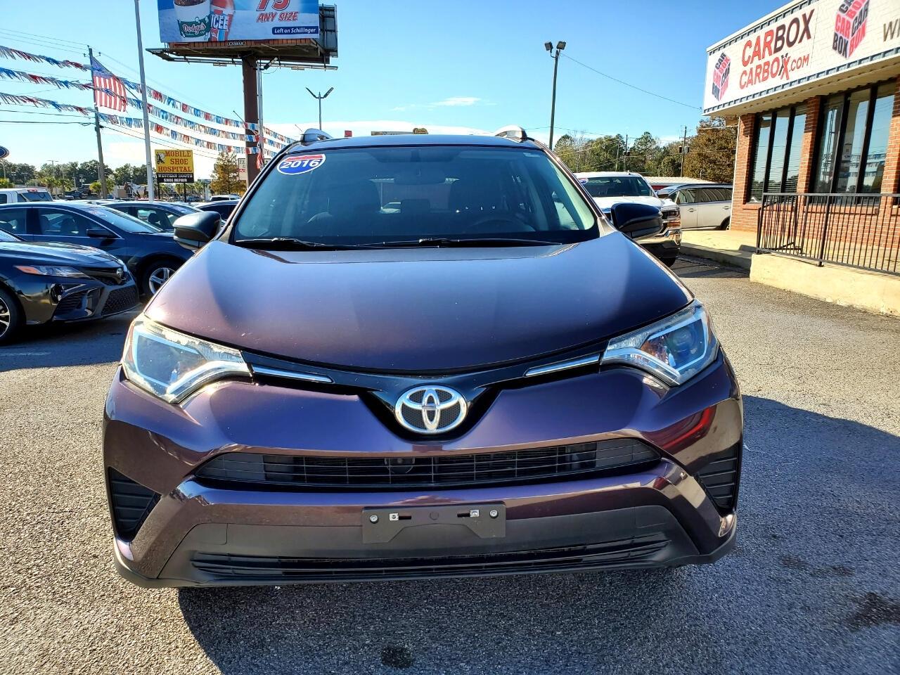 Toyota RAV4 LE FWD 2016