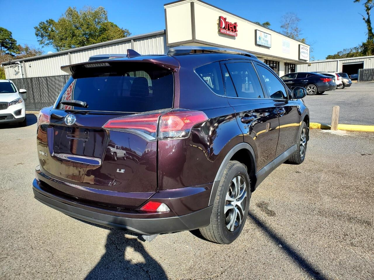 Toyota RAV4 LE FWD 2016