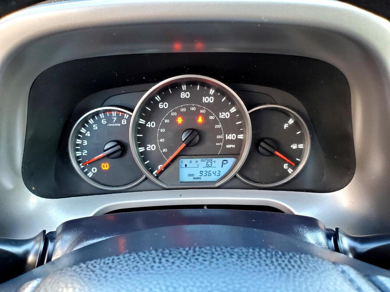 Toyota RAV4 LE FWD 2016