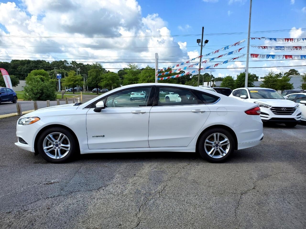 Ford Fusion Hybrid SE 2018