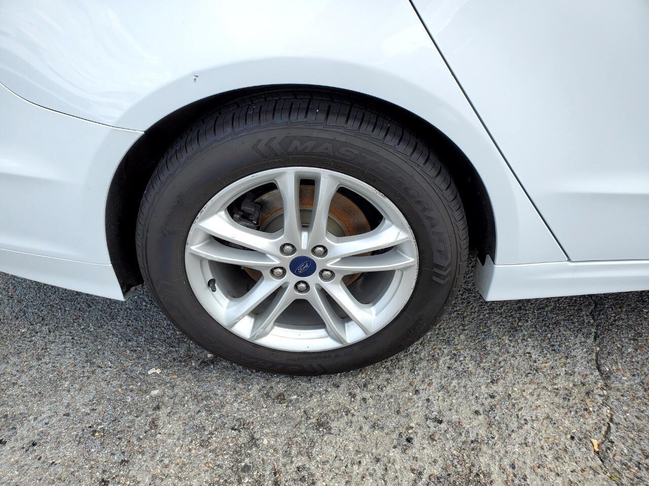 Ford Fusion Hybrid SE 2018