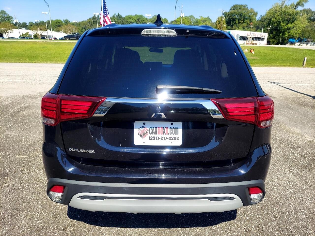 Mitsubishi Outlander ES 2WD 2020