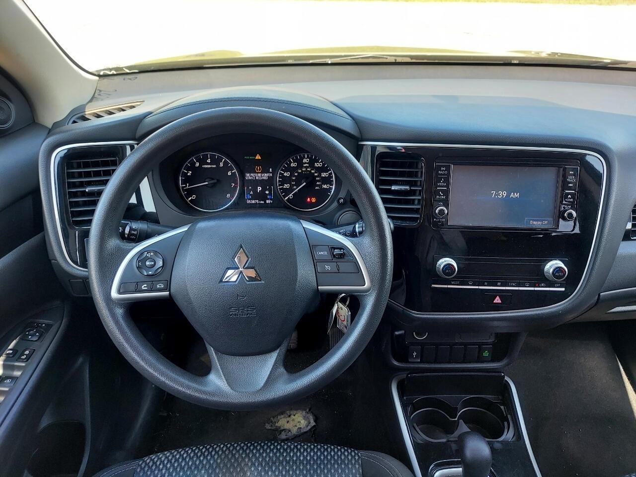 Mitsubishi Outlander ES 2WD 2020
