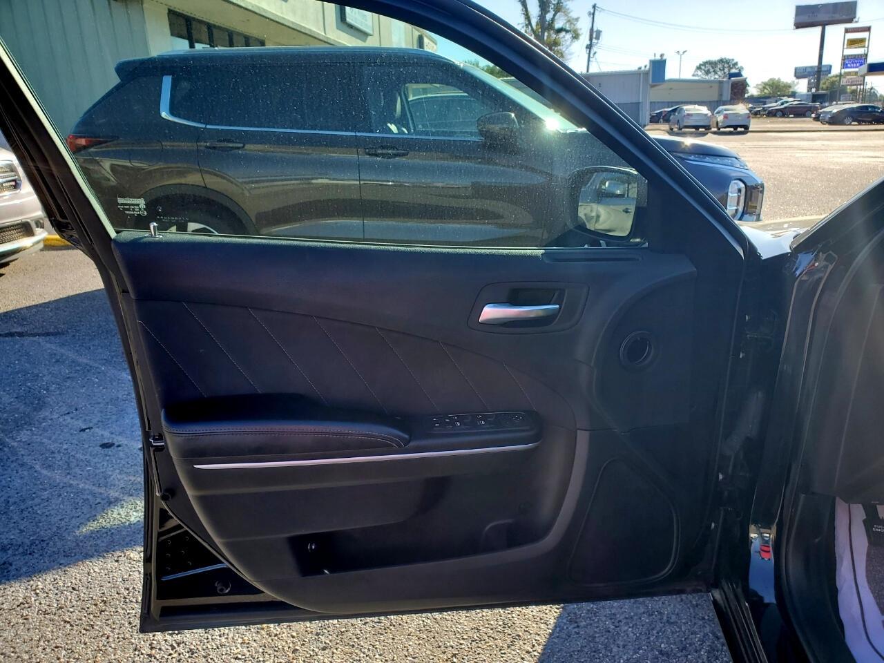 Dodge Charger SXT 2019