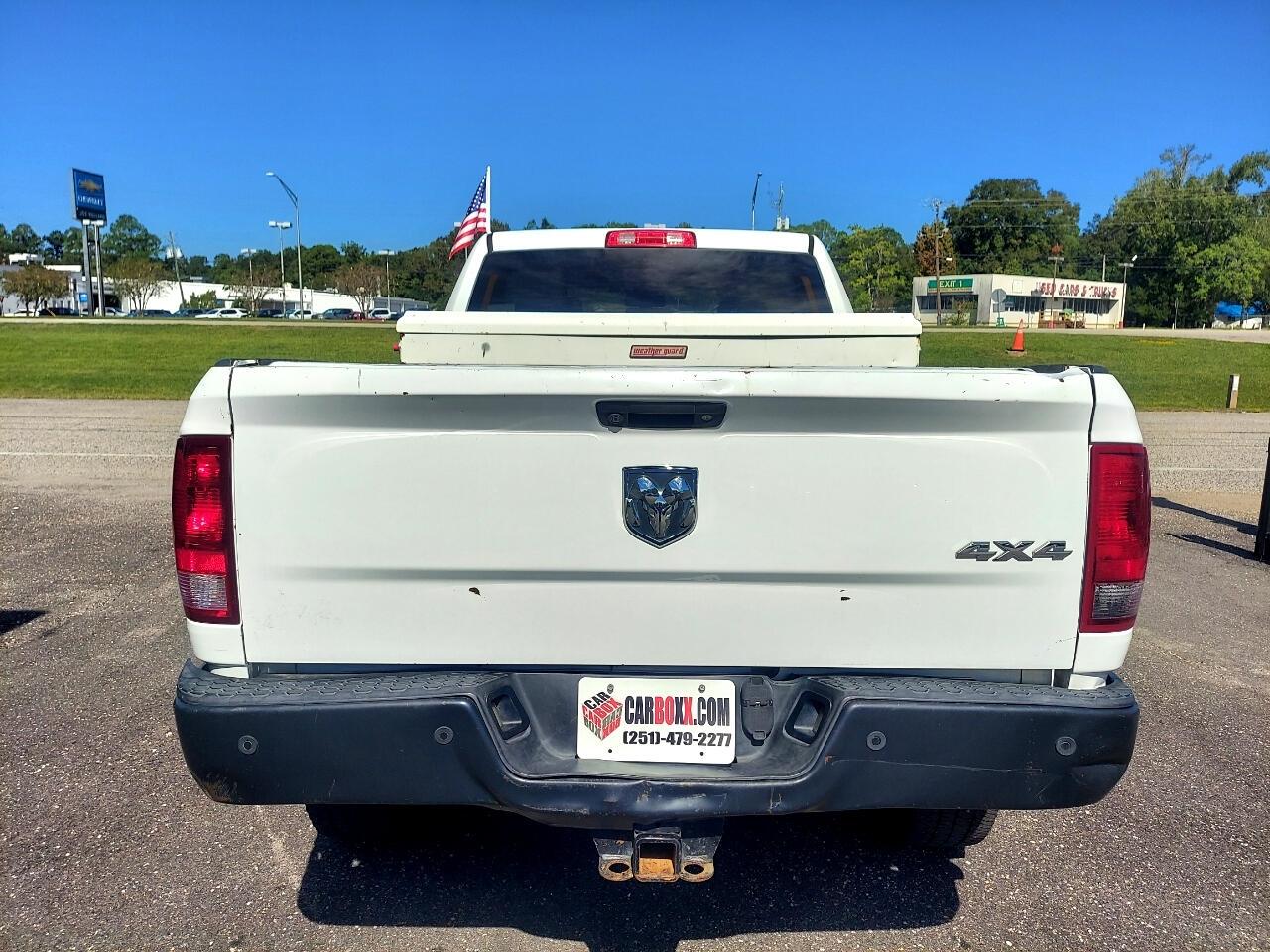 RAM 2500 Tradesman Crew Cab SWB 4WD 2016