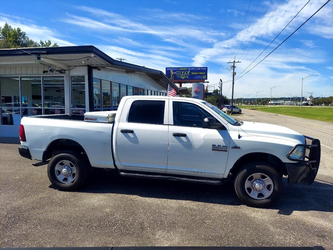 RAM 2500 Tradesman Crew Cab SWB 4WD 2016