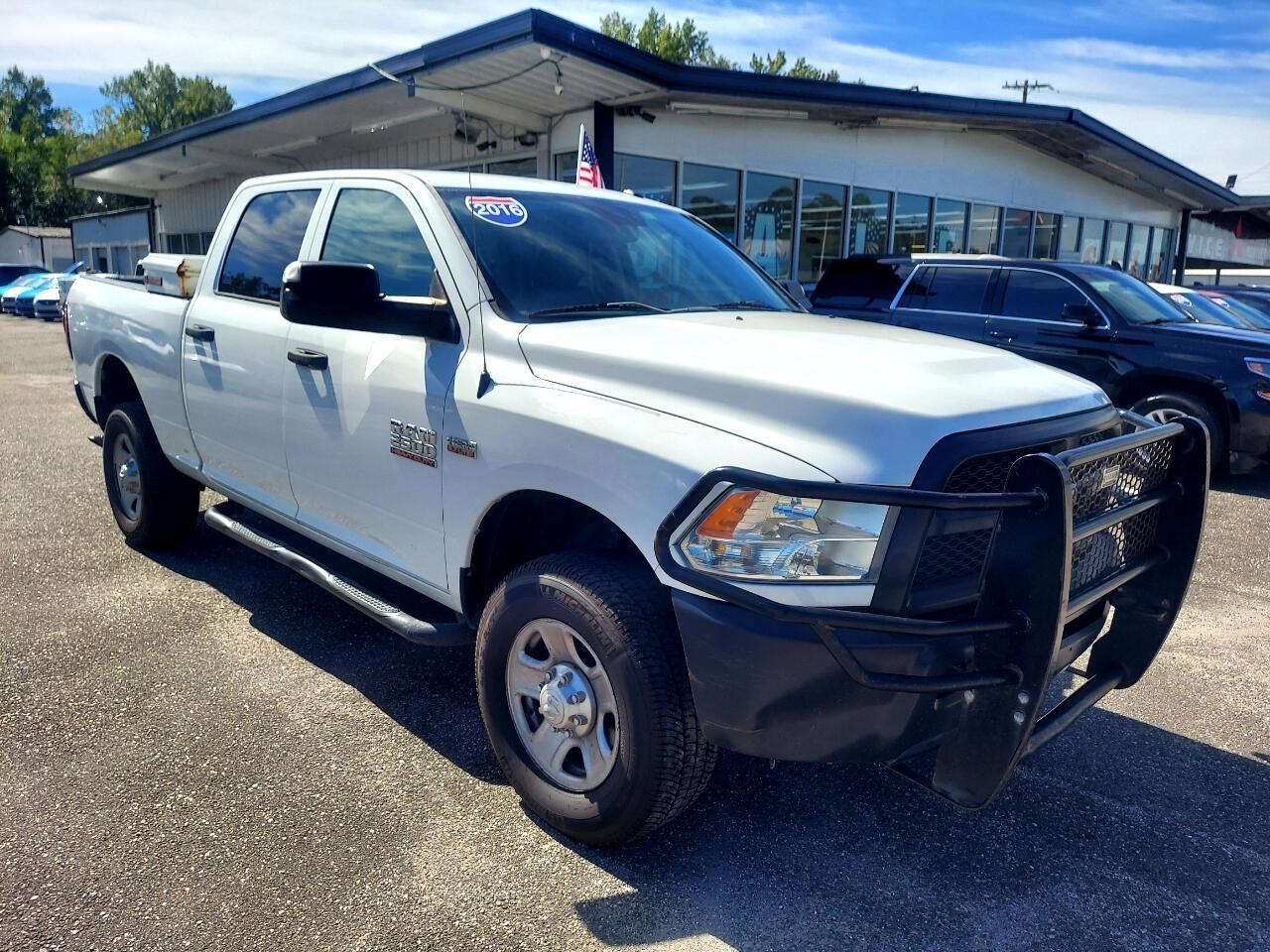 RAM 2500 Tradesman Crew Cab SWB 4WD 2016