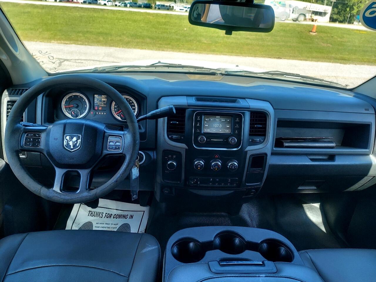 RAM 2500 Tradesman Crew Cab SWB 4WD 2016