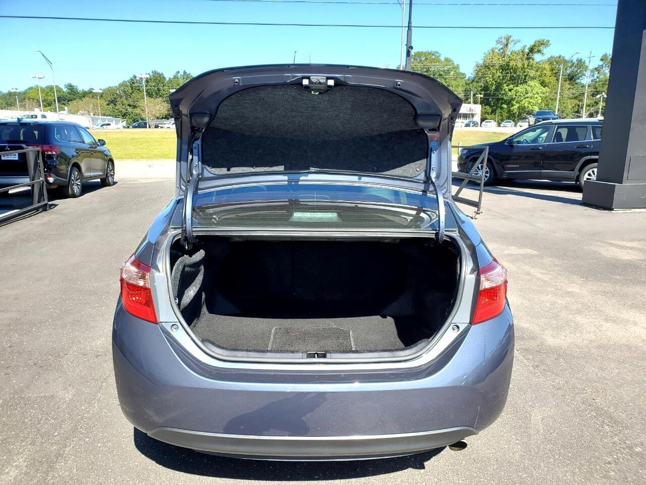 Toyota Corolla XLE CVT 2019