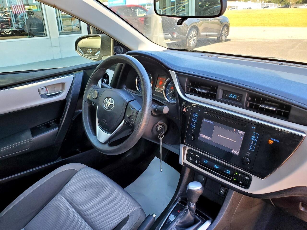 Toyota Corolla XLE CVT 2019