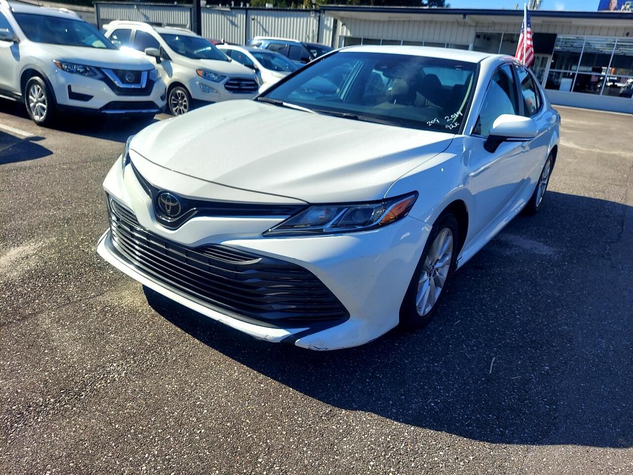 Toyota Camry XLE 2019