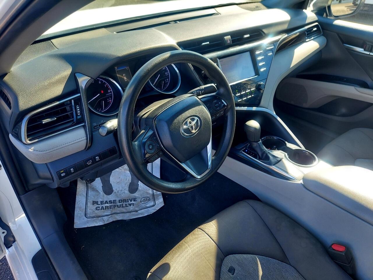 Toyota Camry XLE 2019