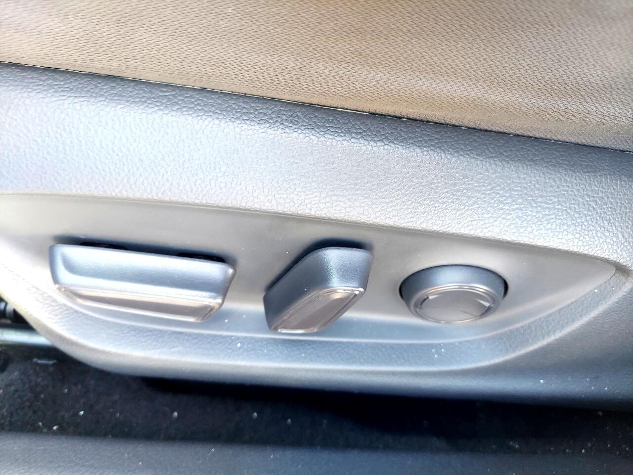 Toyota Camry XLE 2019