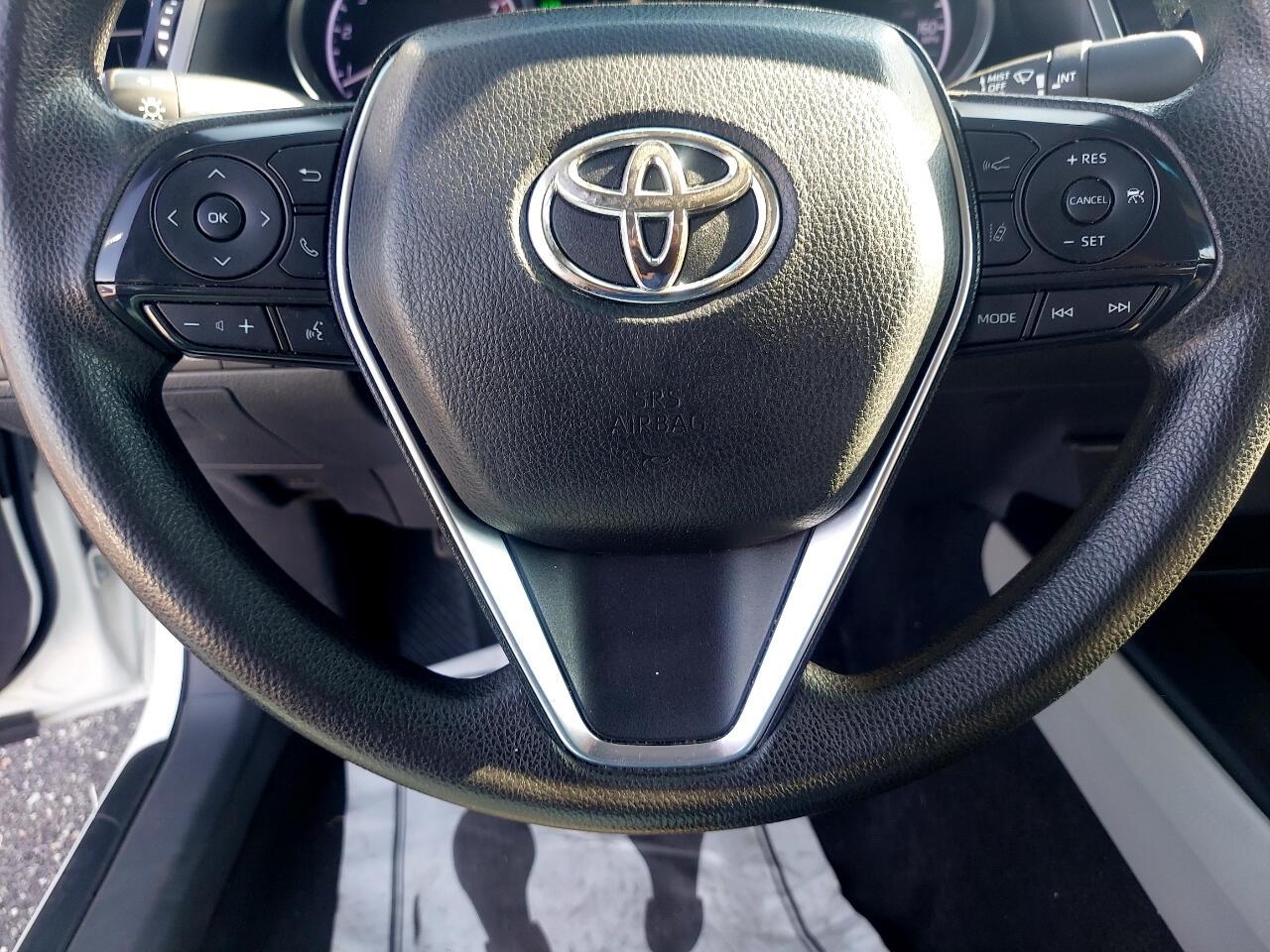 Toyota Camry XLE 2019