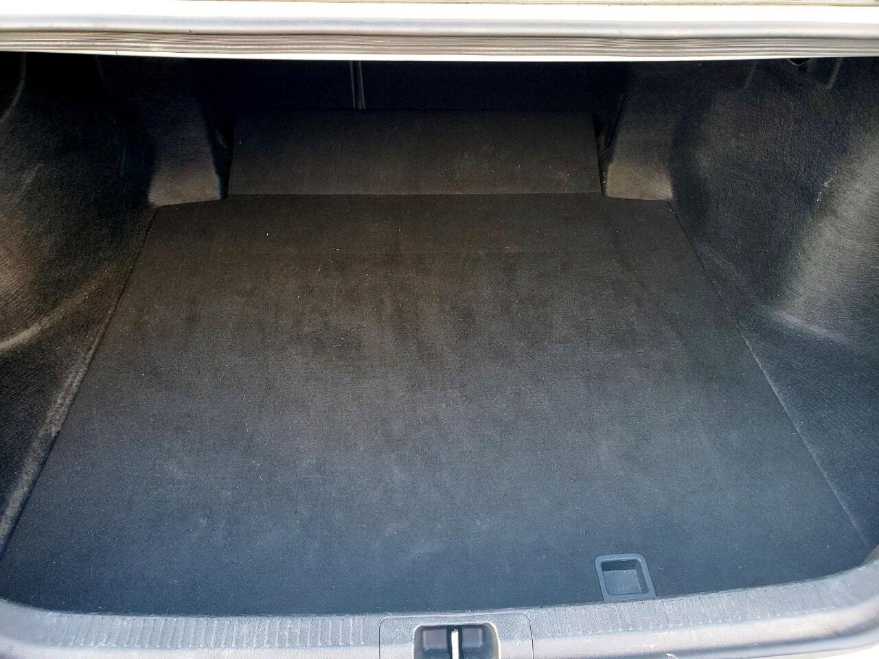 Toyota Camry XLE 2019