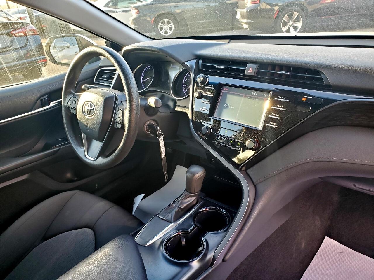 Toyota Camry XLE 2019