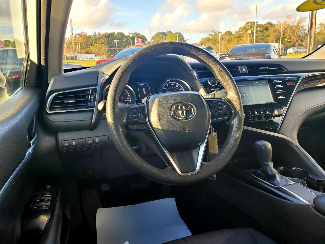Toyota Camry XLE 2019
