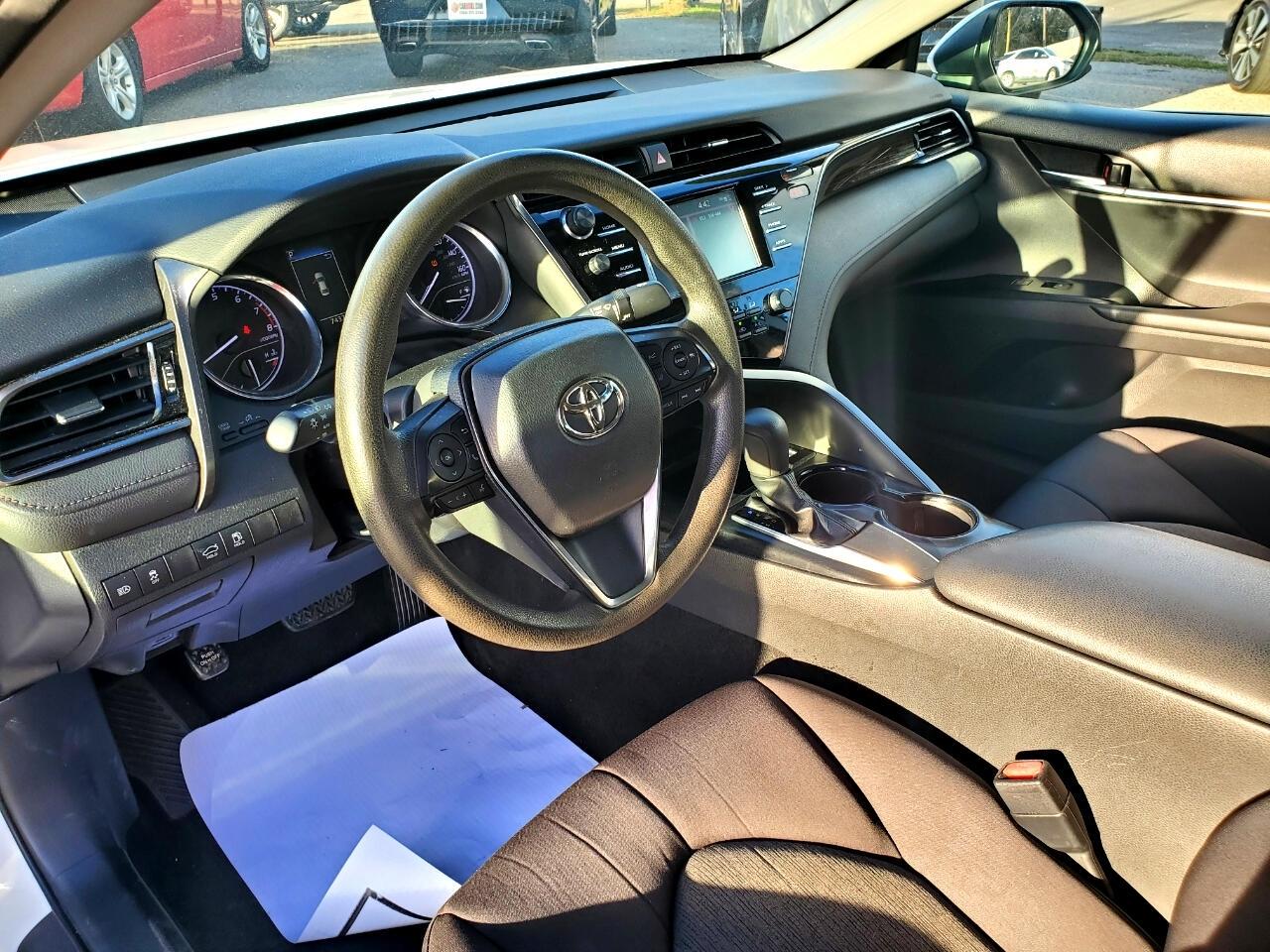 Toyota Camry XLE 2019