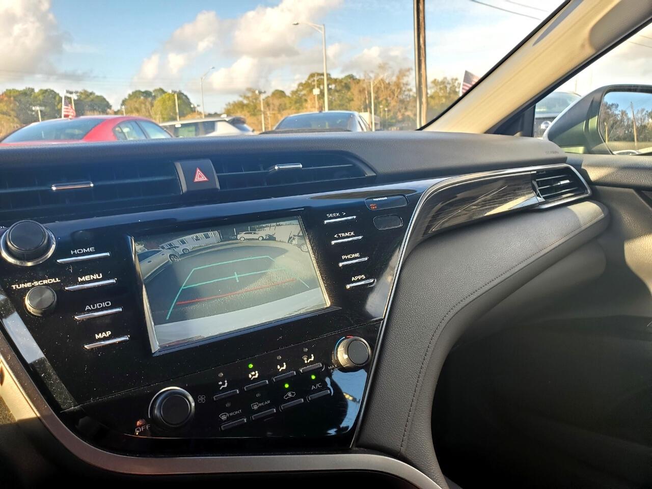 Toyota Camry XLE 2019
