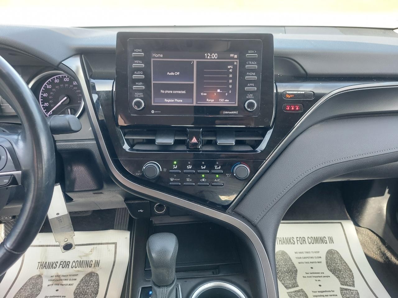 Toyota Camry LE 2021