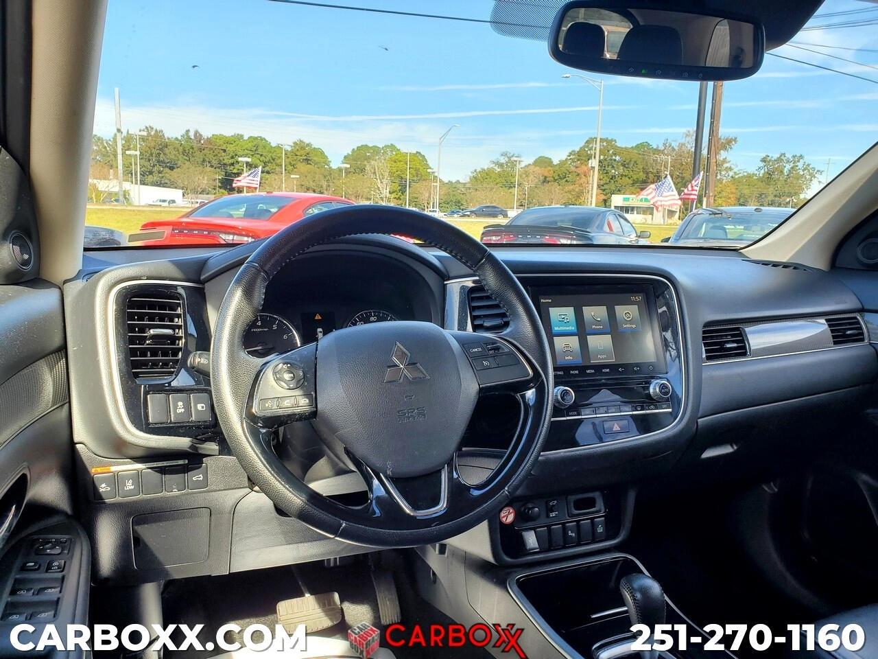 Mitsubishi Outlander SEL 2WD 2020