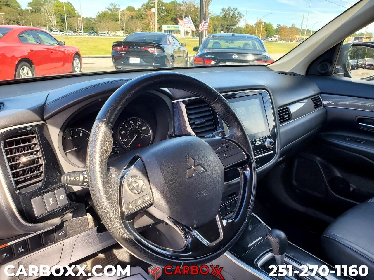 Mitsubishi Outlander SEL 2WD 2020