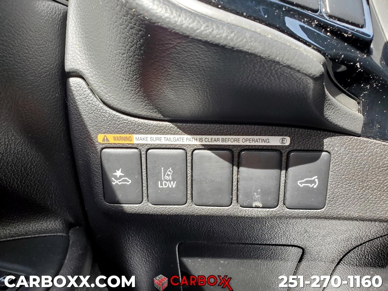 Mitsubishi Outlander SEL 2WD 2020