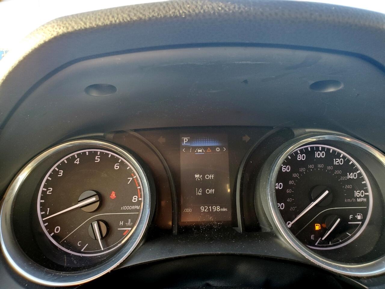 Toyota Camry SE 2020
