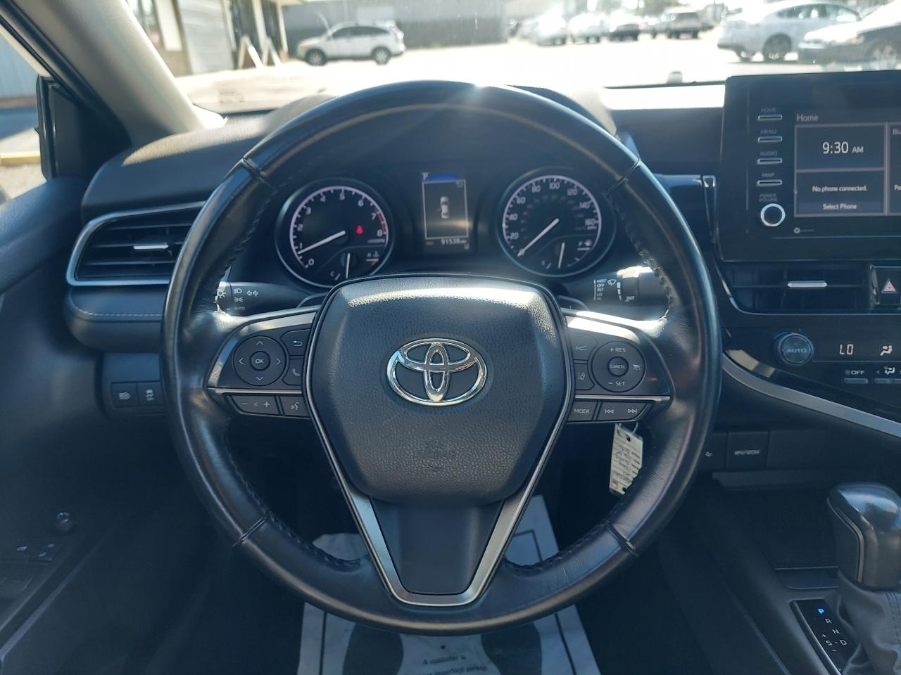 Toyota Camry SE 2021