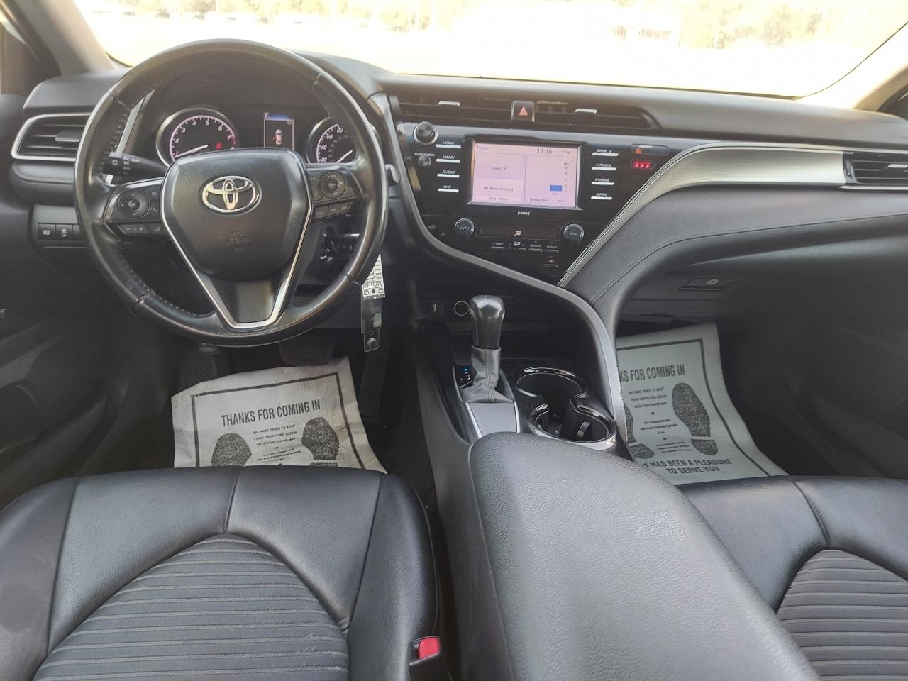 Toyota Camry SE 2020