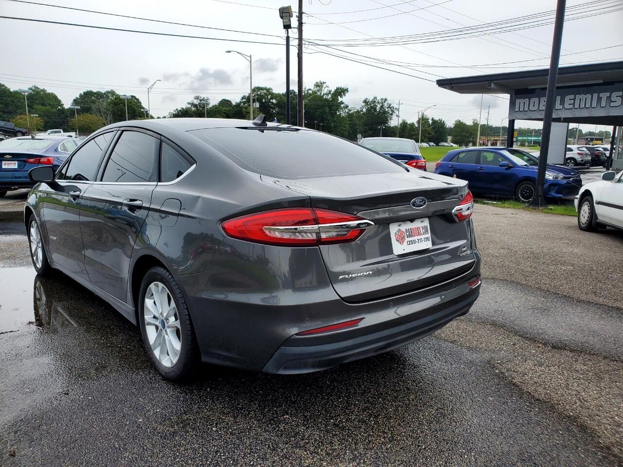 Ford Fusion Hybrid SE 2019