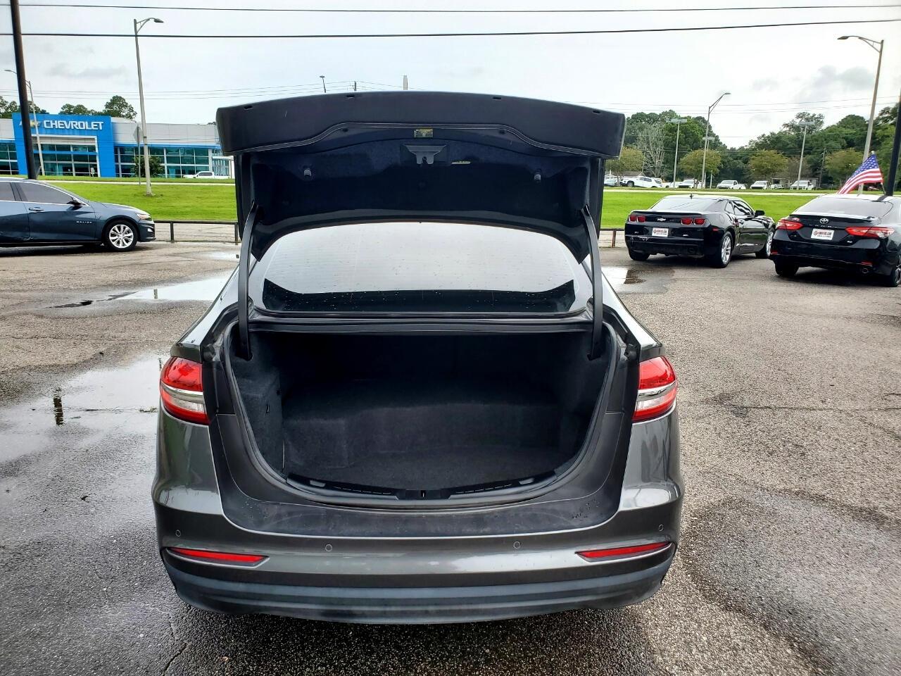 Ford Fusion Hybrid SE 2019