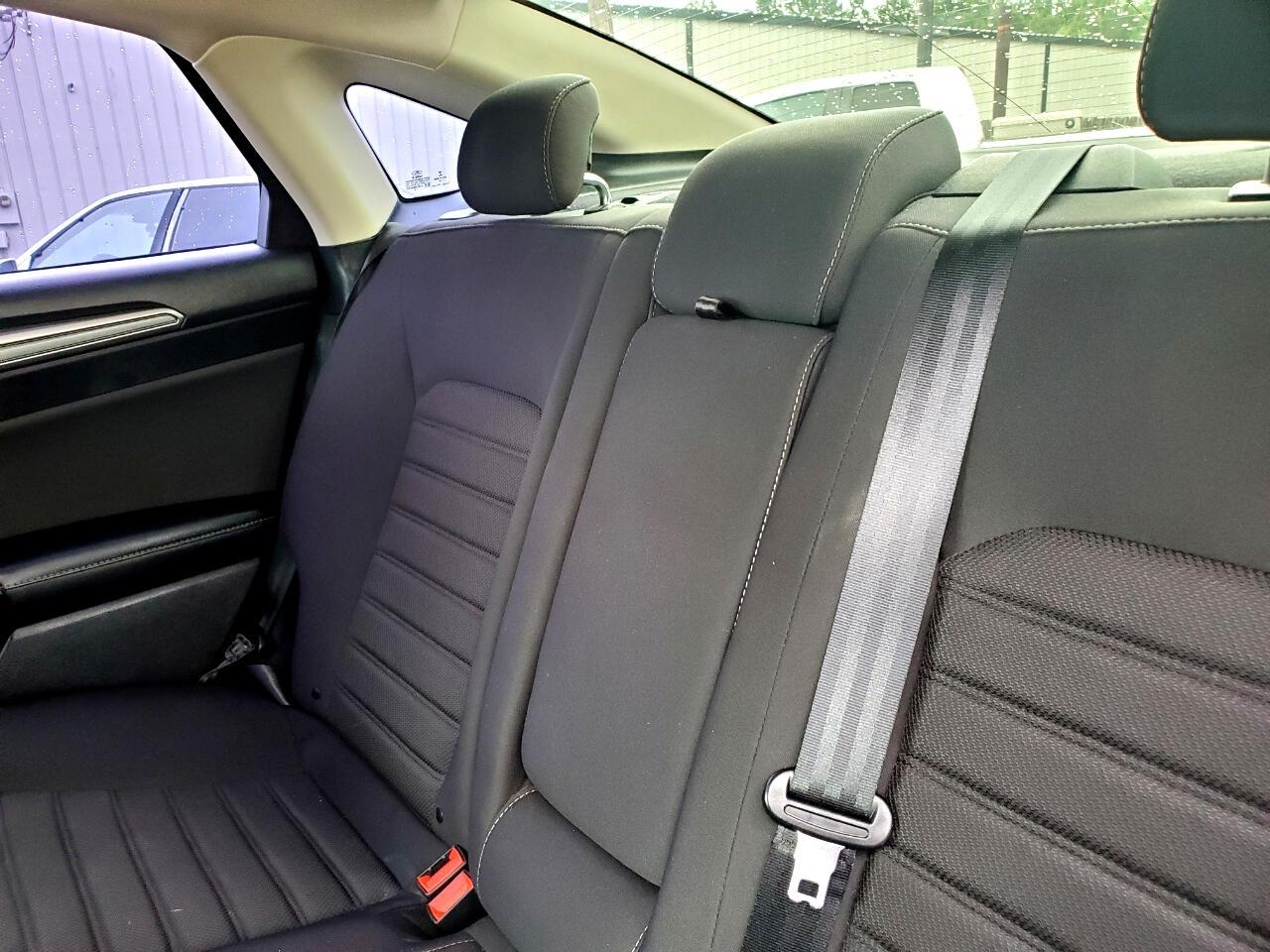 Ford Fusion Hybrid SE 2019