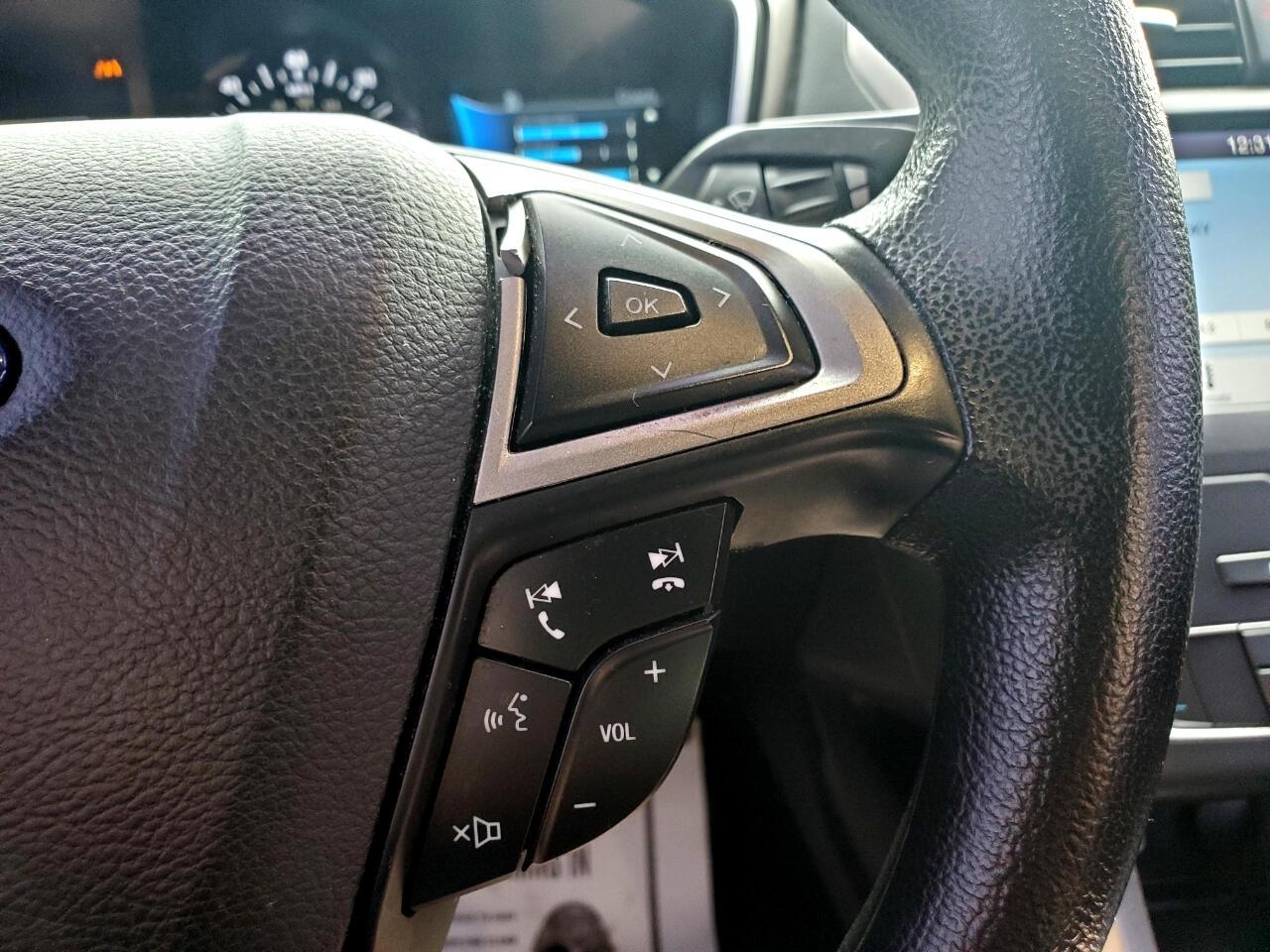 Ford Fusion Hybrid SE 2019