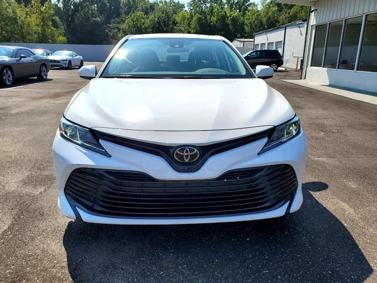 Toyota Camry XLE 2019