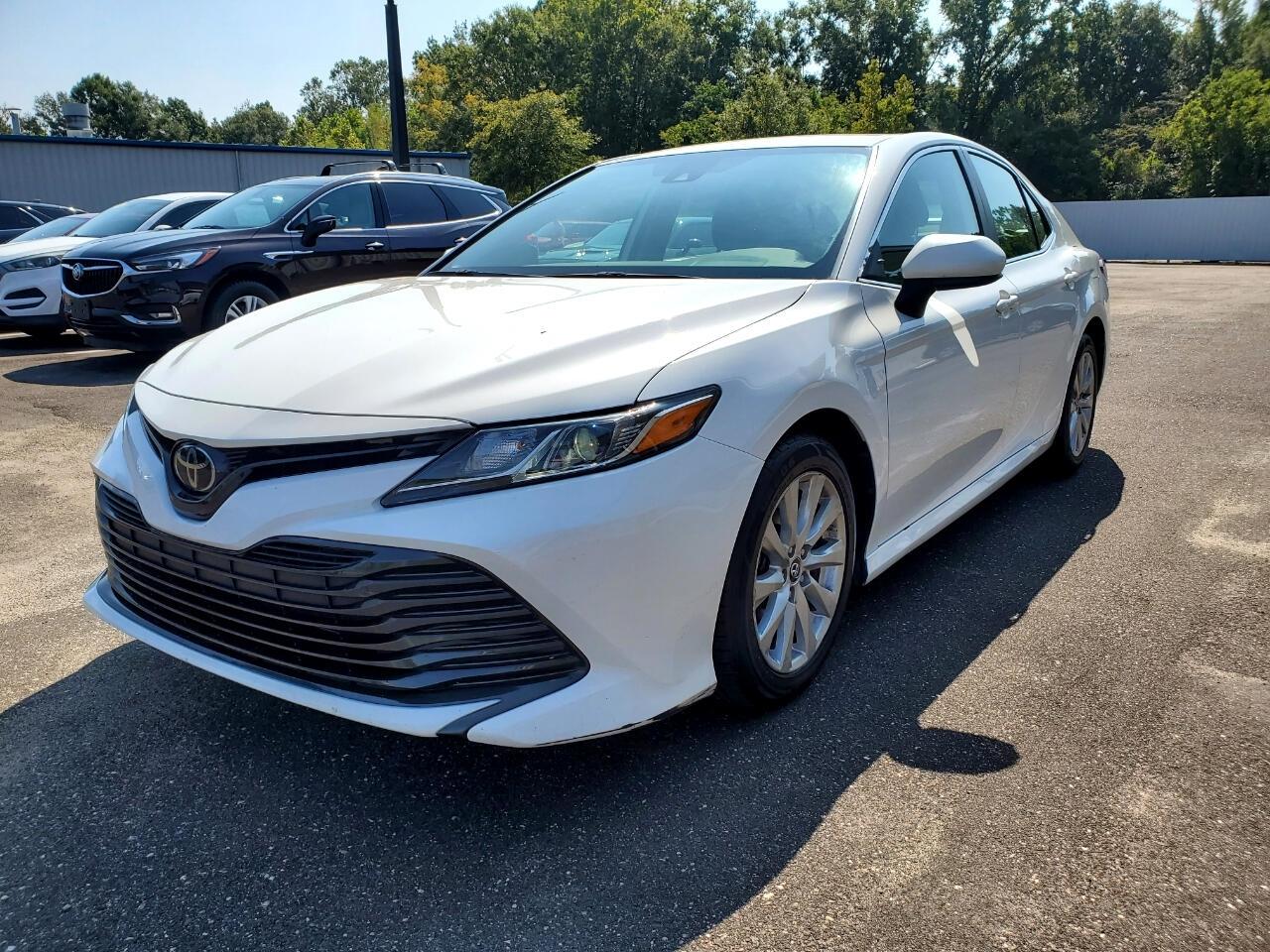 Toyota Camry XLE 2019