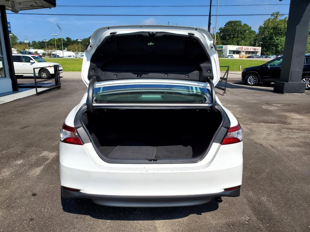 Toyota Camry XLE 2019