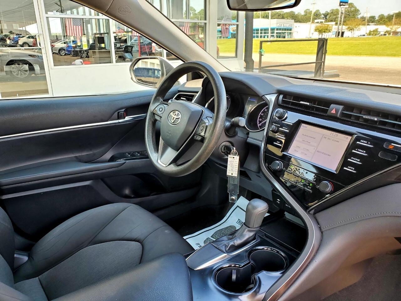 Toyota Camry XLE 2019
